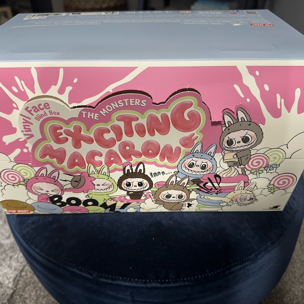 Empty box for Exciting Macaron labubus. No labubus included.Great for storage.